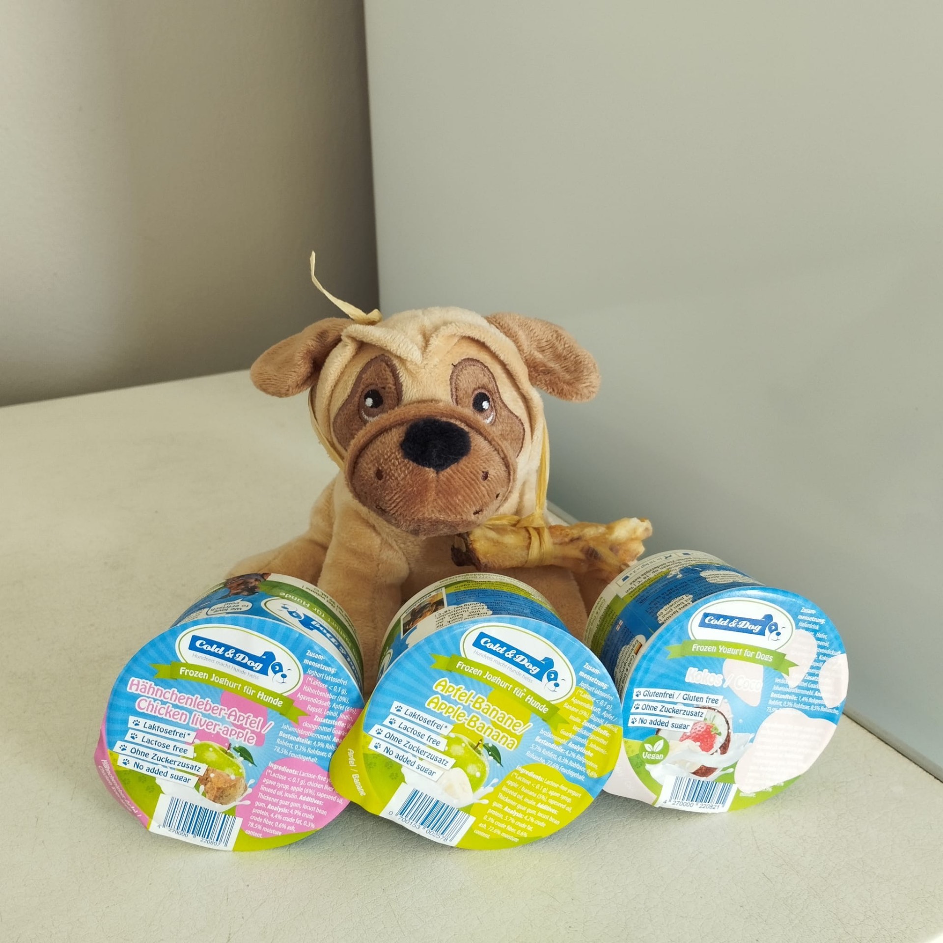 Cold & Dog Frozen Joghurt für Hunde: Hähnchenleber-Apfel, Apfel-Banane, Kokos